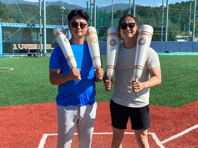 원주고 야구부 김덕윤 감독님은 야구를 통해 선수들이 전인격적 성장을 하기 원하시는 분이셨습니다