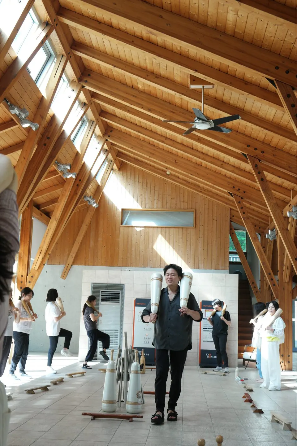 리듬을 타면 힘이 나고 즐겁습니다