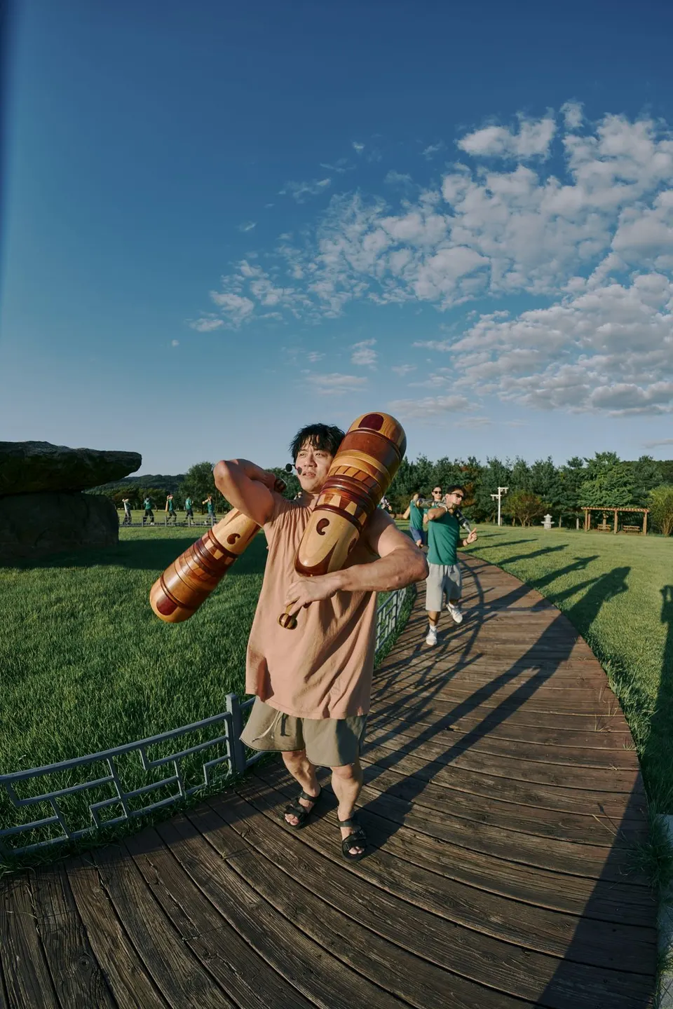 움직이는 힘의집이 강화 고인돌로 이동해 함께 고대운동을 했습니다