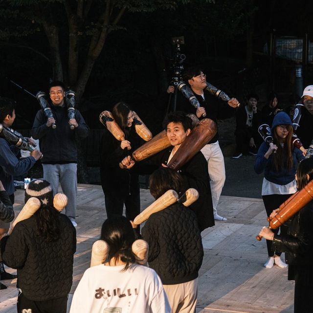 함께 방망이를 돌리다.