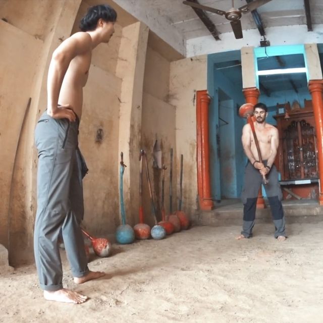 영국의 방덕 마커스 퀴자스를 여기에서 만났습니다
