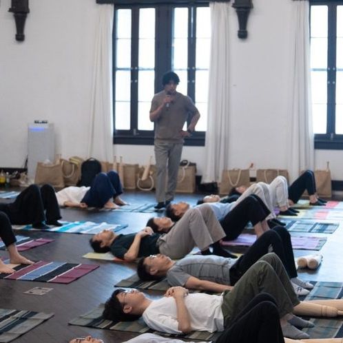 훗날 2023년에는 정동1928 아트센터에서 60명의 참가자와 함께 '움직임을 통한 알아차림' 수업을 진행했습니다.