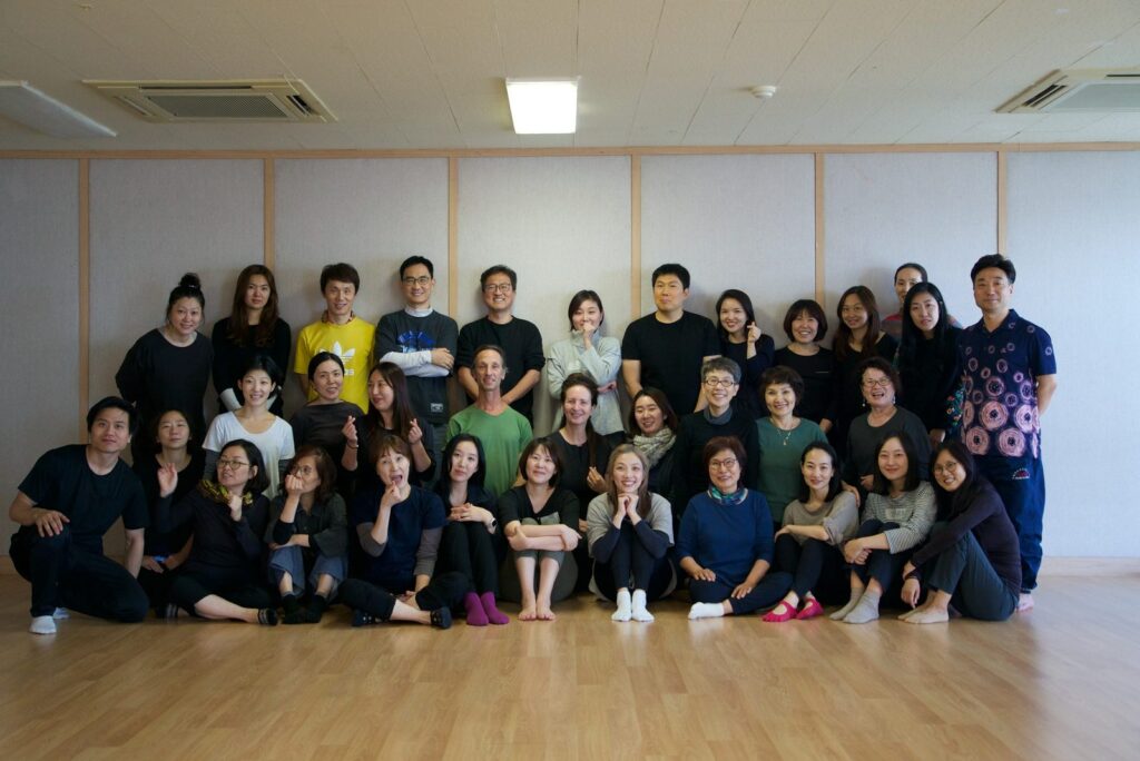 800 시간의 과정 동안 수많은 데이터가 쌓였습니다. 펠든크라이스 길드 1기 프랙티셔너와 함께