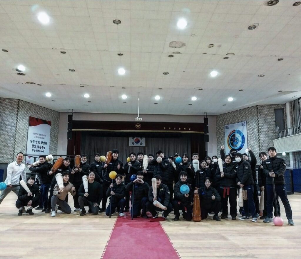 중앙경찰학교 교육생 중 스트레스 대응훈련 과목 수강생들 대상으로 고대운동 교육이 진행되었습니다