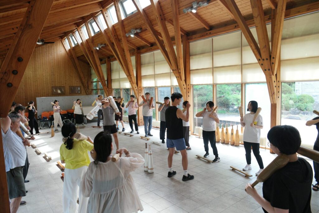 도고 연수원에서 대한명상의학회가 함께 페르시안밀을 휘둘렀습니다
